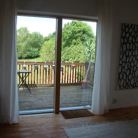 Апартаменты Im Atelierhaus Auf Dem Kuenstlerhof Falkenberg (Markisch-Oderland)