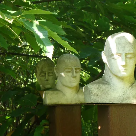 Im Atelierhaus Auf Dem Kuenstlerhof Апартаменты Falkenberg (Markisch-Oderland)