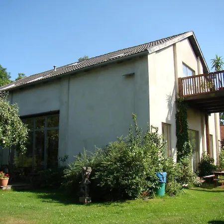 Im Atelierhaus Auf Dem Kuenstlerhof * Falkenberg (Markisch-Oderland)