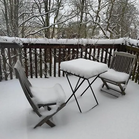 Im Atelierhaus Auf Dem Kuenstlerhof * Falkenberg (Markisch-Oderland)