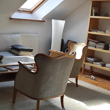 Im Atelierhaus Auf Dem Kuenstlerhof * Falkenberg (Markisch-Oderland)